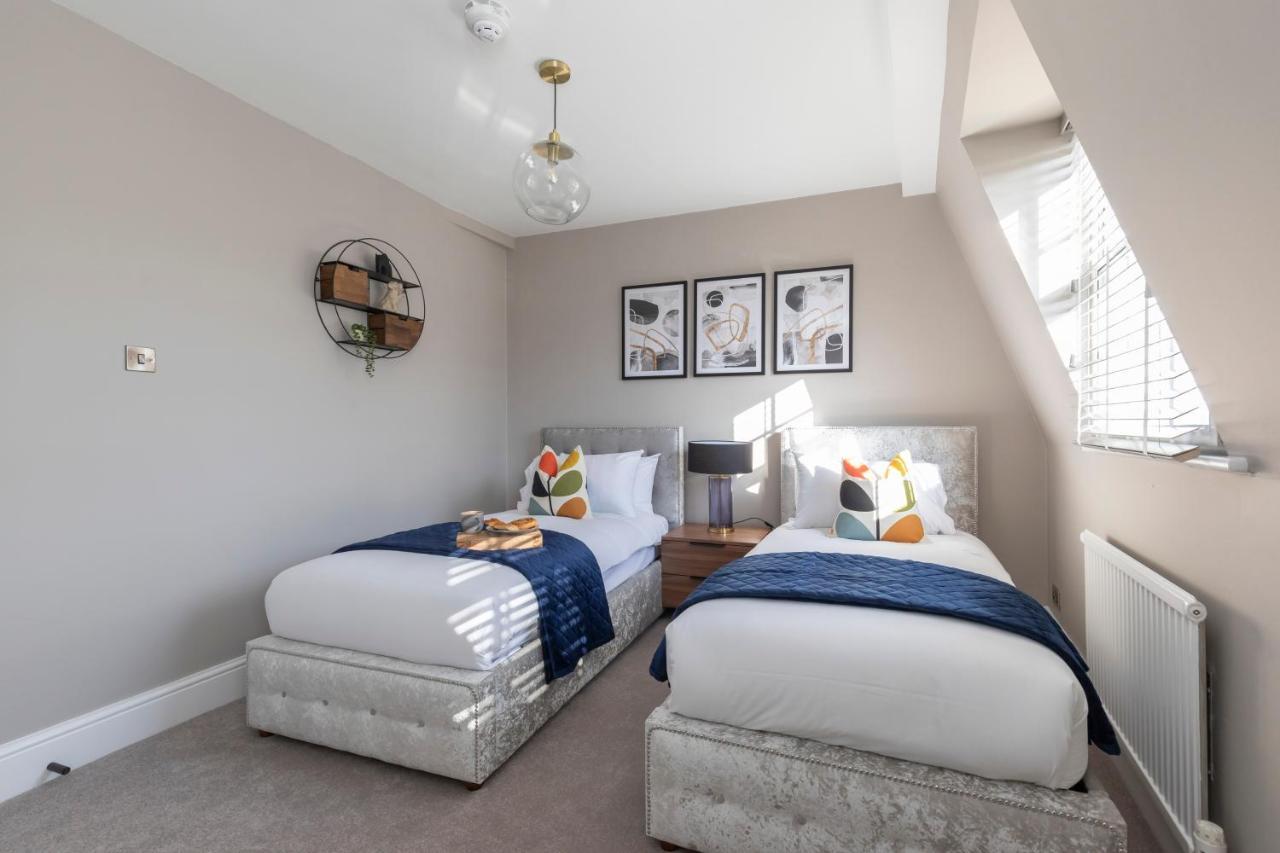 Elliot Oliver - Laverham House - Stunning 6 Bedroom Regency House With Parking Cheltenham Exterior photo